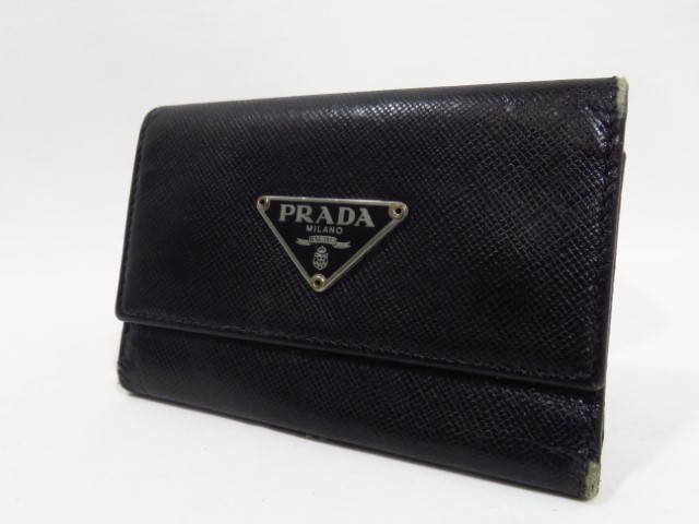 プラダ　キーケース