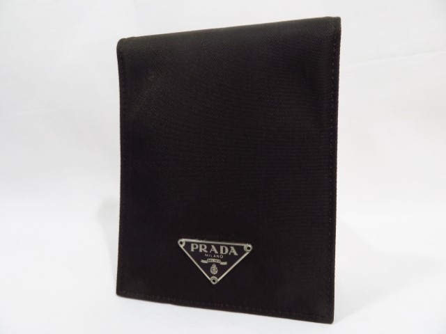 プラダ　パスケース