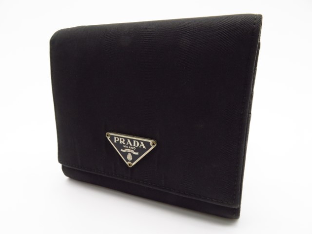 プラダ　財布