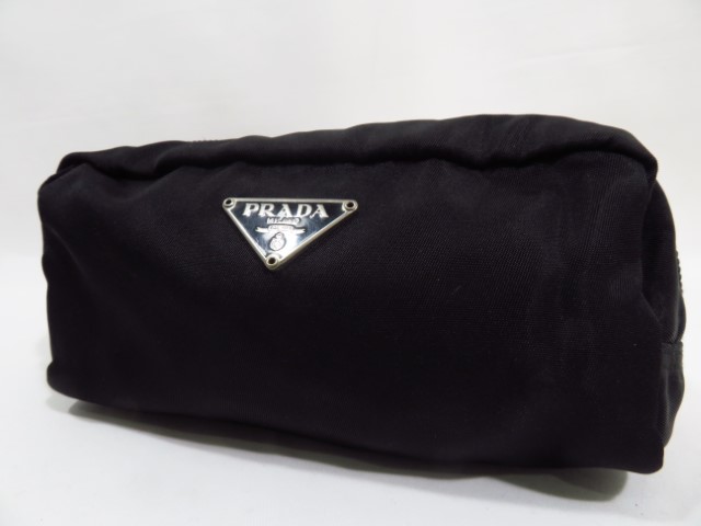 プラダ　ポーチ