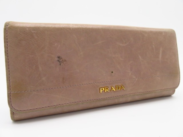 プラダ　財布