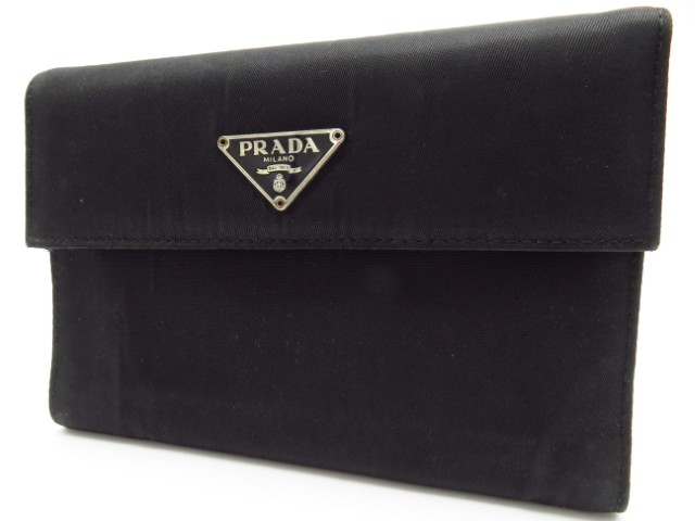 プラダ　財布