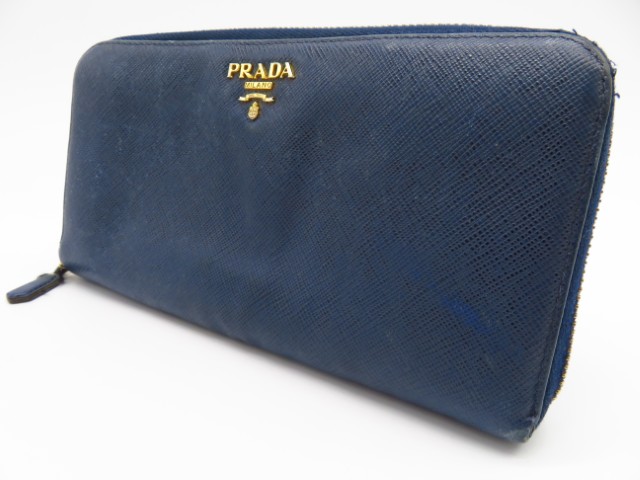 ラウンドファスナー長財布