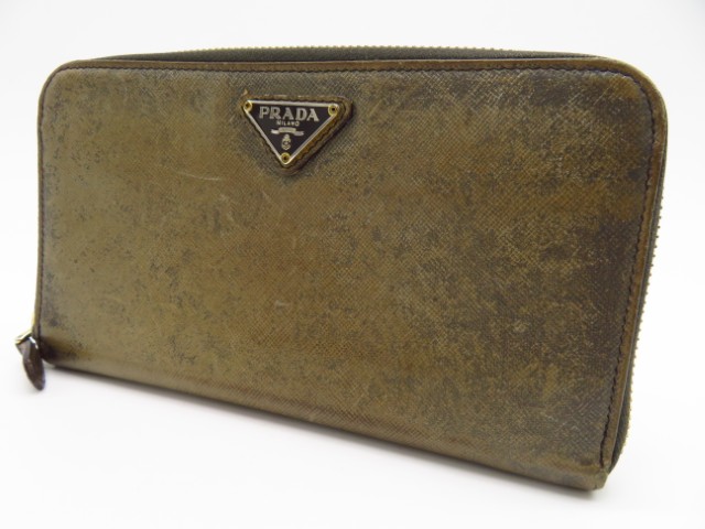 ラウンドファスナー長財布